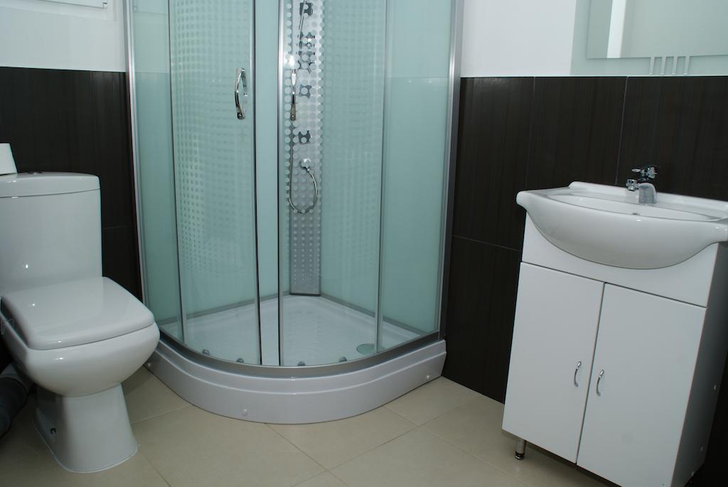 Hotel Otopeni Ruang foto