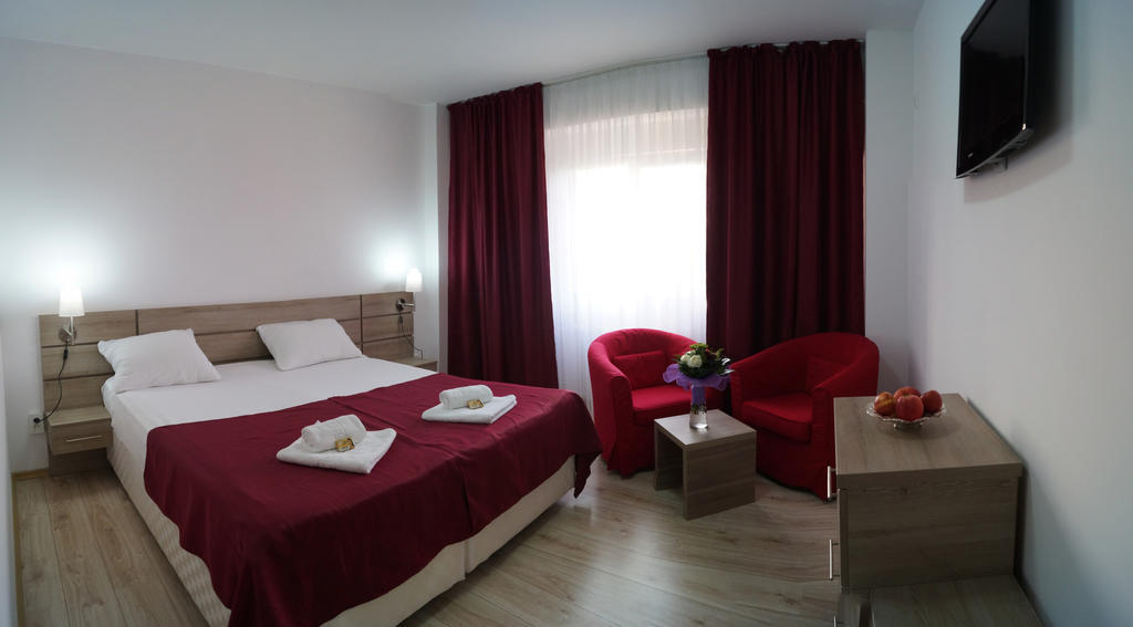 Hotel Otopeni Ruang foto